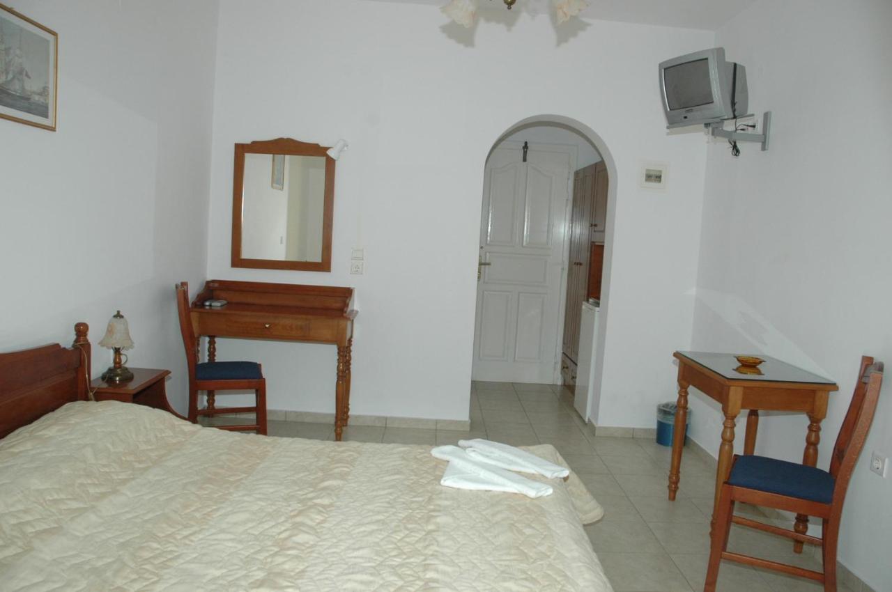 Hotel Filoxenia Aegiali Room photo
