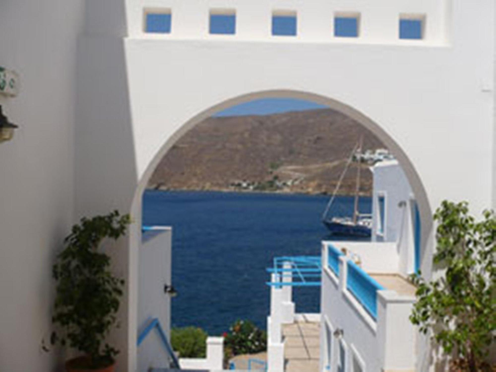 Hotel Filoxenia Aegiali Exterior photo